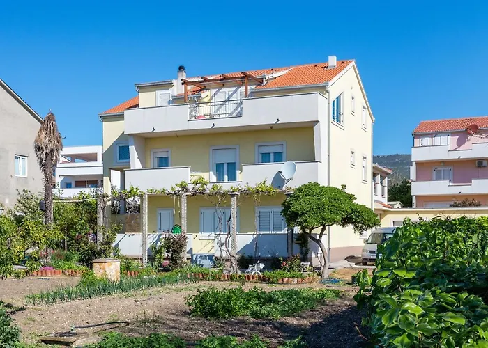 Apartments By The Sea Kastel Stafilic, Kastela - 21145